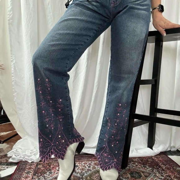 Apollo Jeans - pink rhinestone and stitching collectible jeans - size 13/14 - Picture 8 of 8